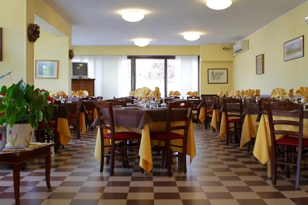 Hotel Certosa Чертоза-ди-Павия Италия