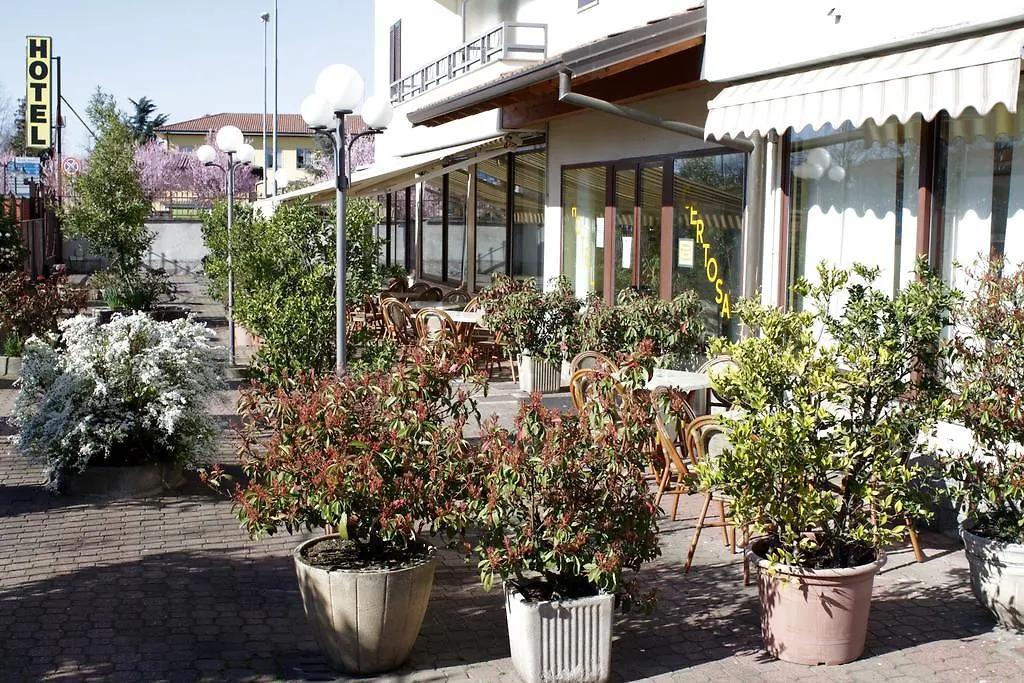 Hotel Certosa Чертоза-ди-Павия