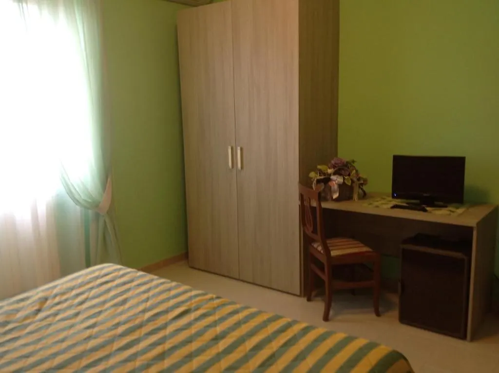 Hotel Certosa Чертоза-ди-Павия 3*,
